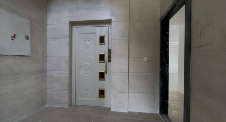 آسانسور 155 متری