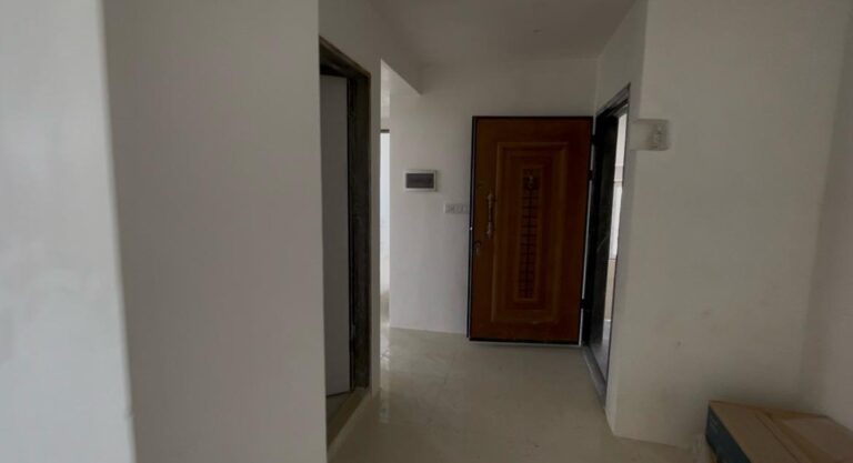 لوکیشن سرویس و درب ورودی