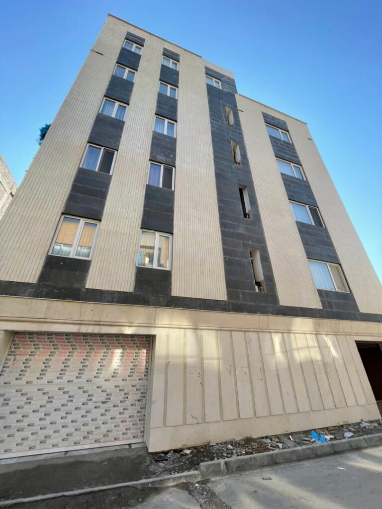 نمای کوچه 8 متری