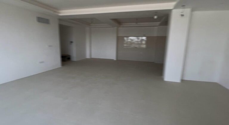 پذیرایی و آشپزخانه 155 متری